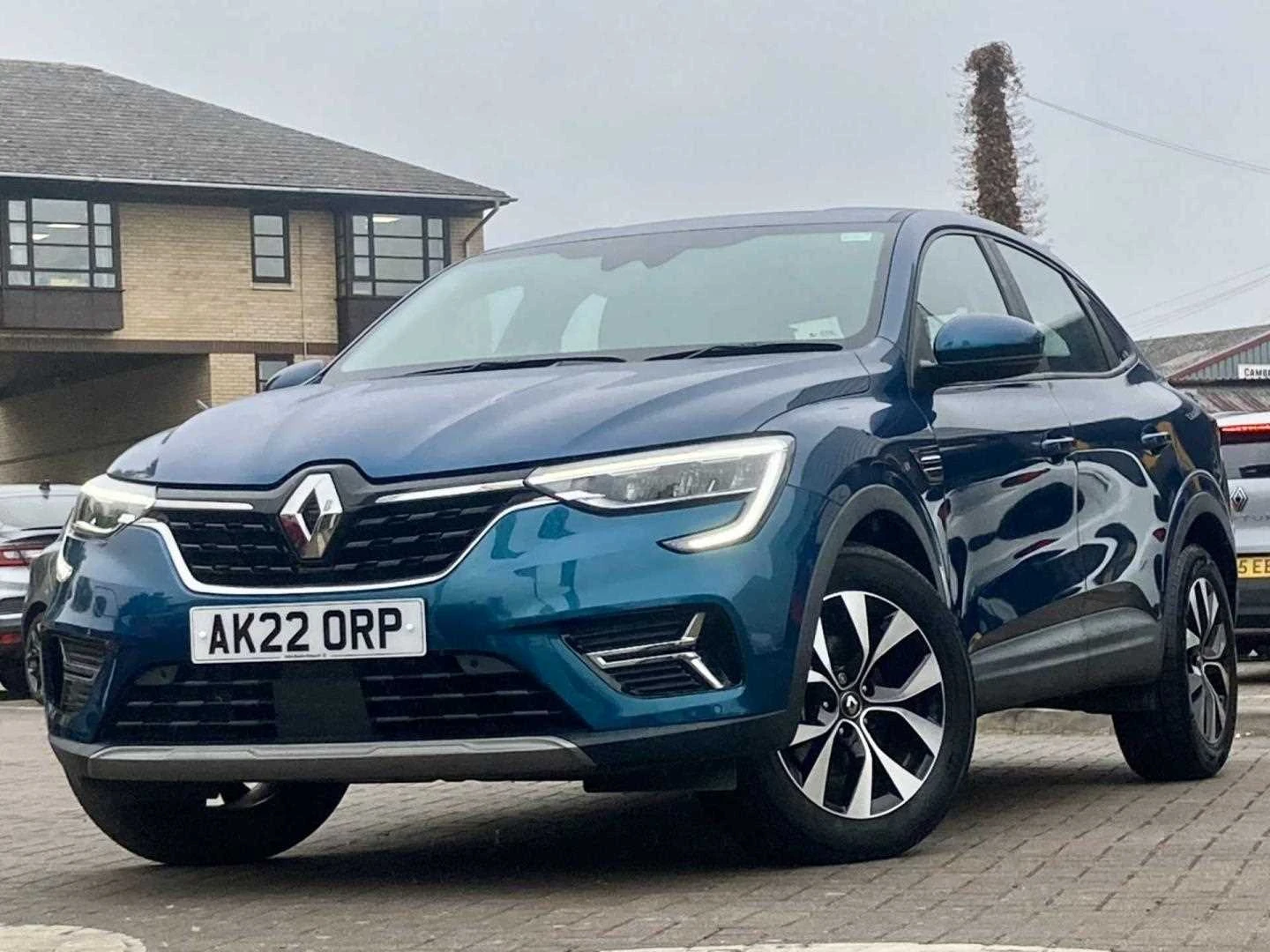 Vehicle image 6