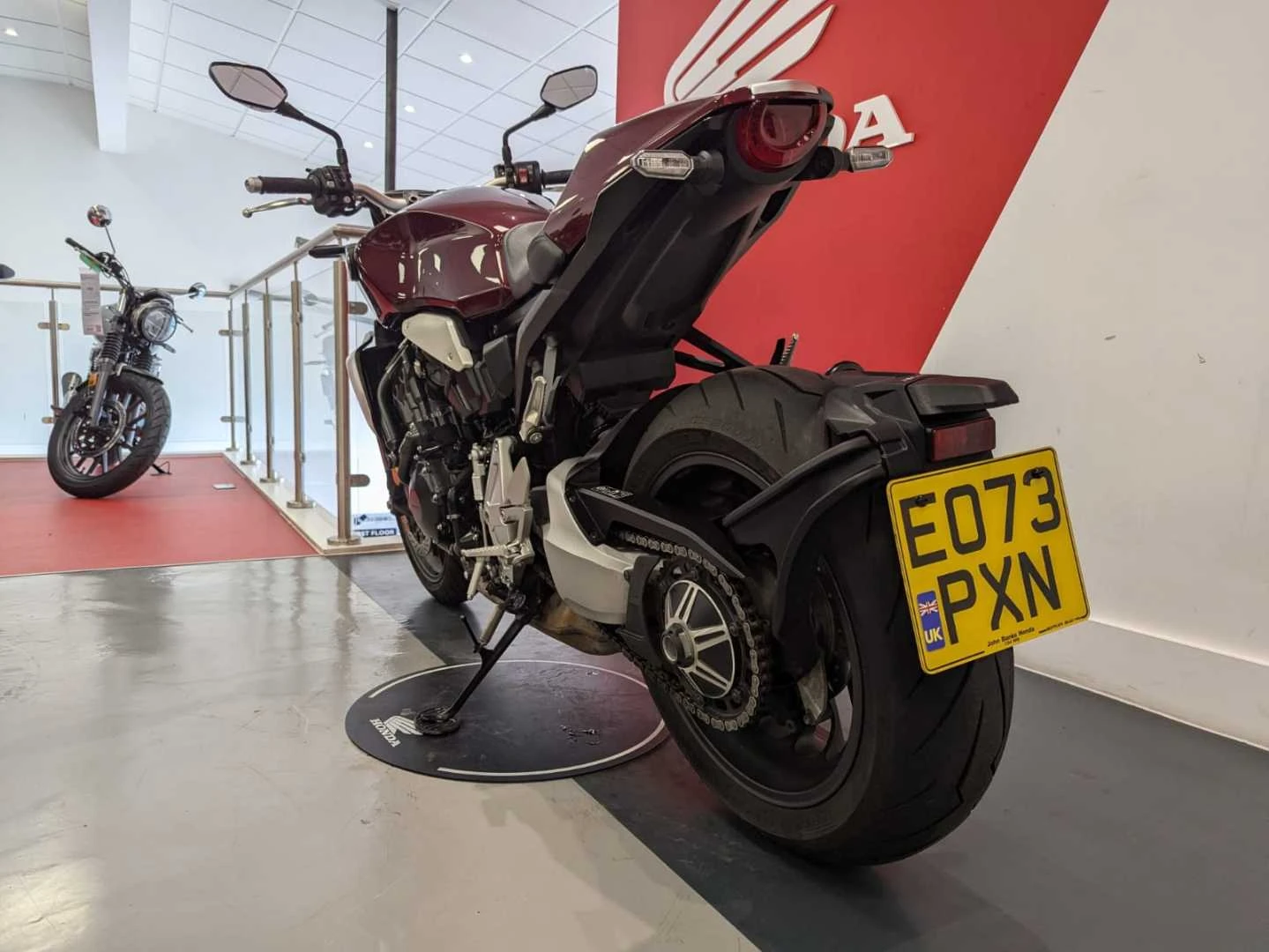 Vehicle image 5