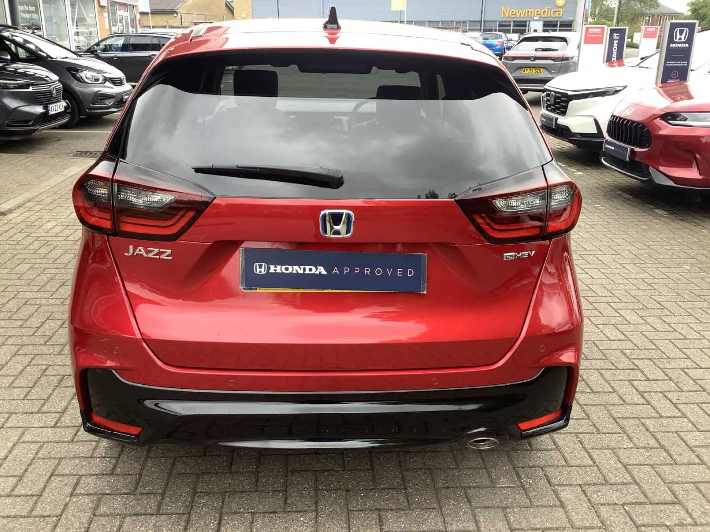 Vehicle image 6
