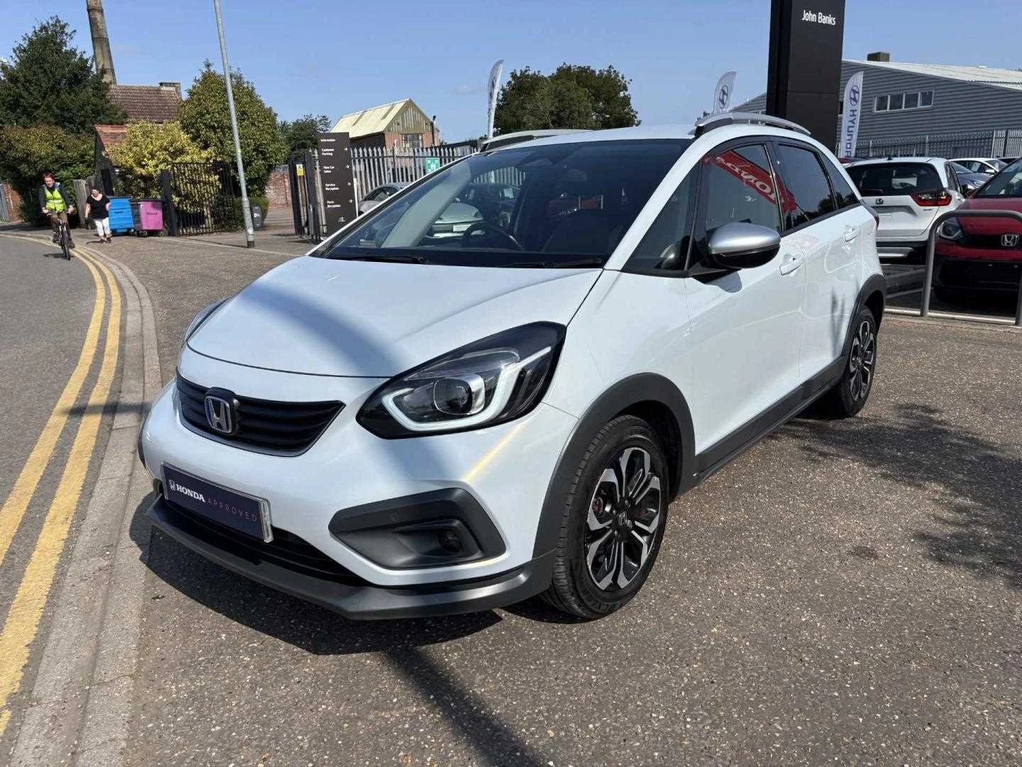 Vehicle image 7