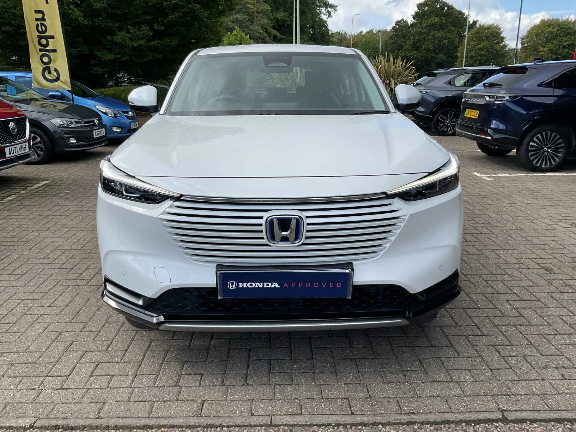 Vehicle image 6