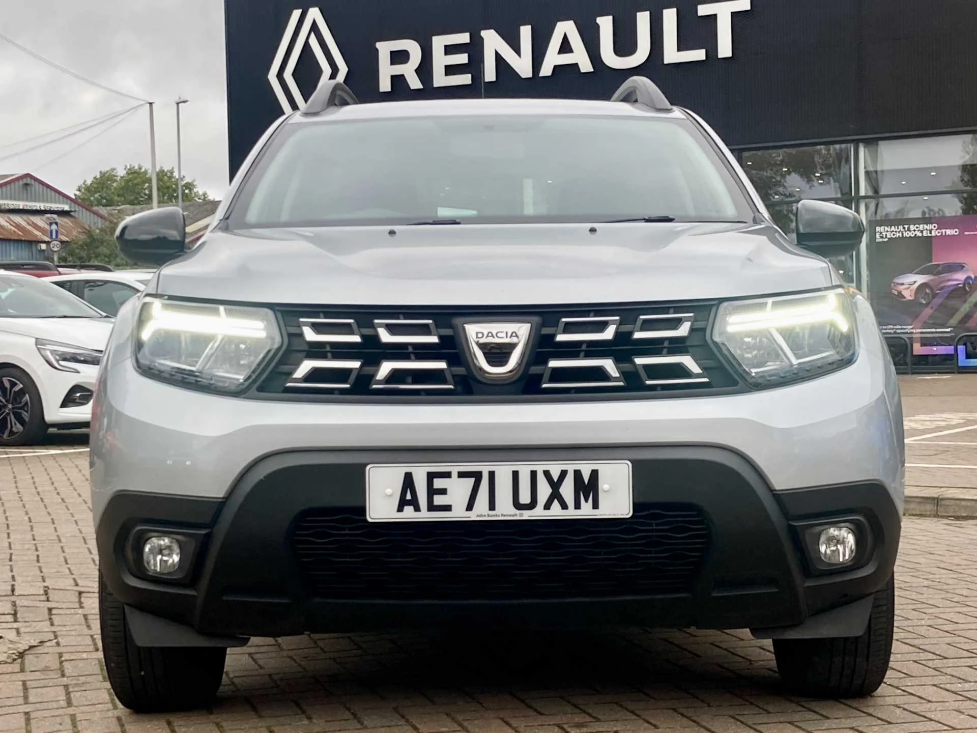Vehicle image 4
