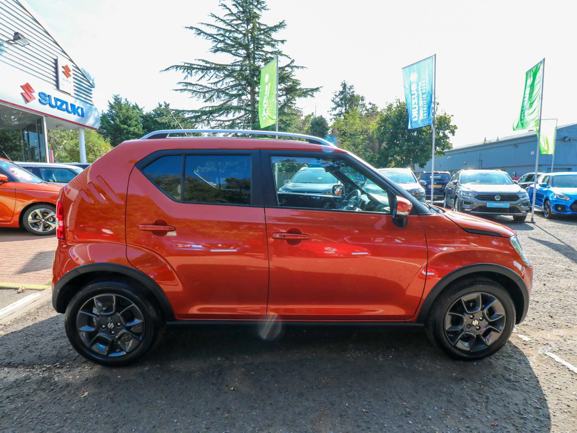 Vehicle image 5