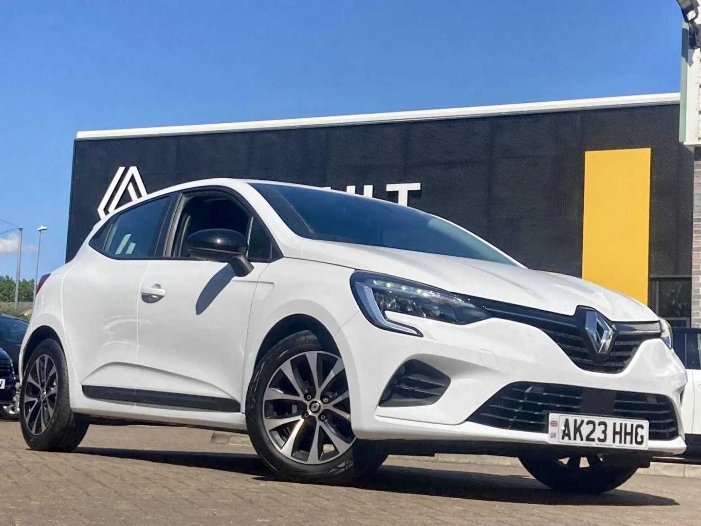 Vehicle image 3