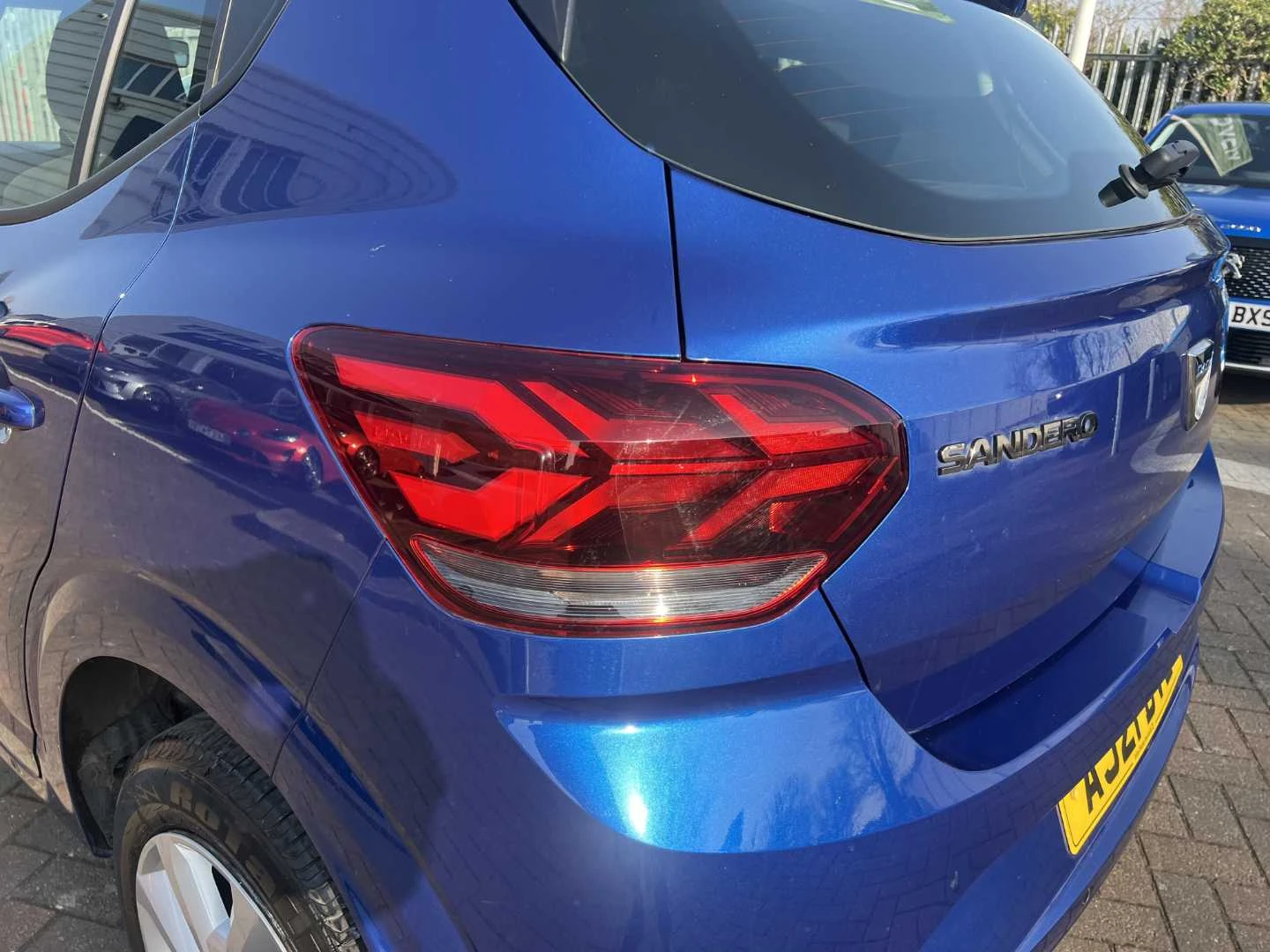 Vehicle image 7