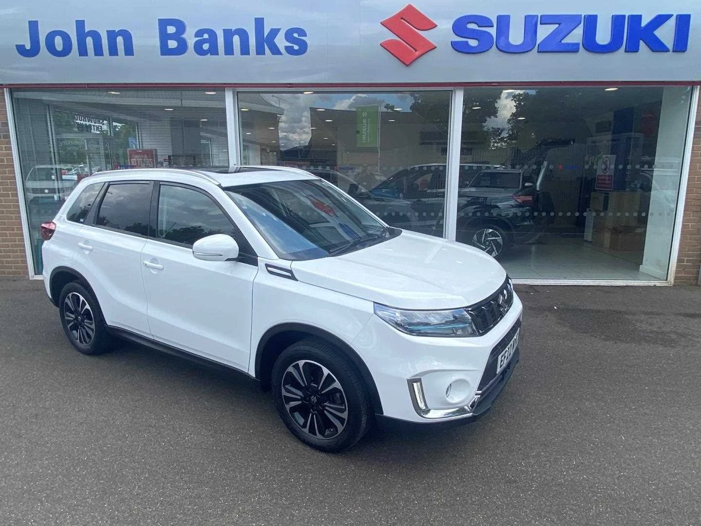 Vehicle image 3