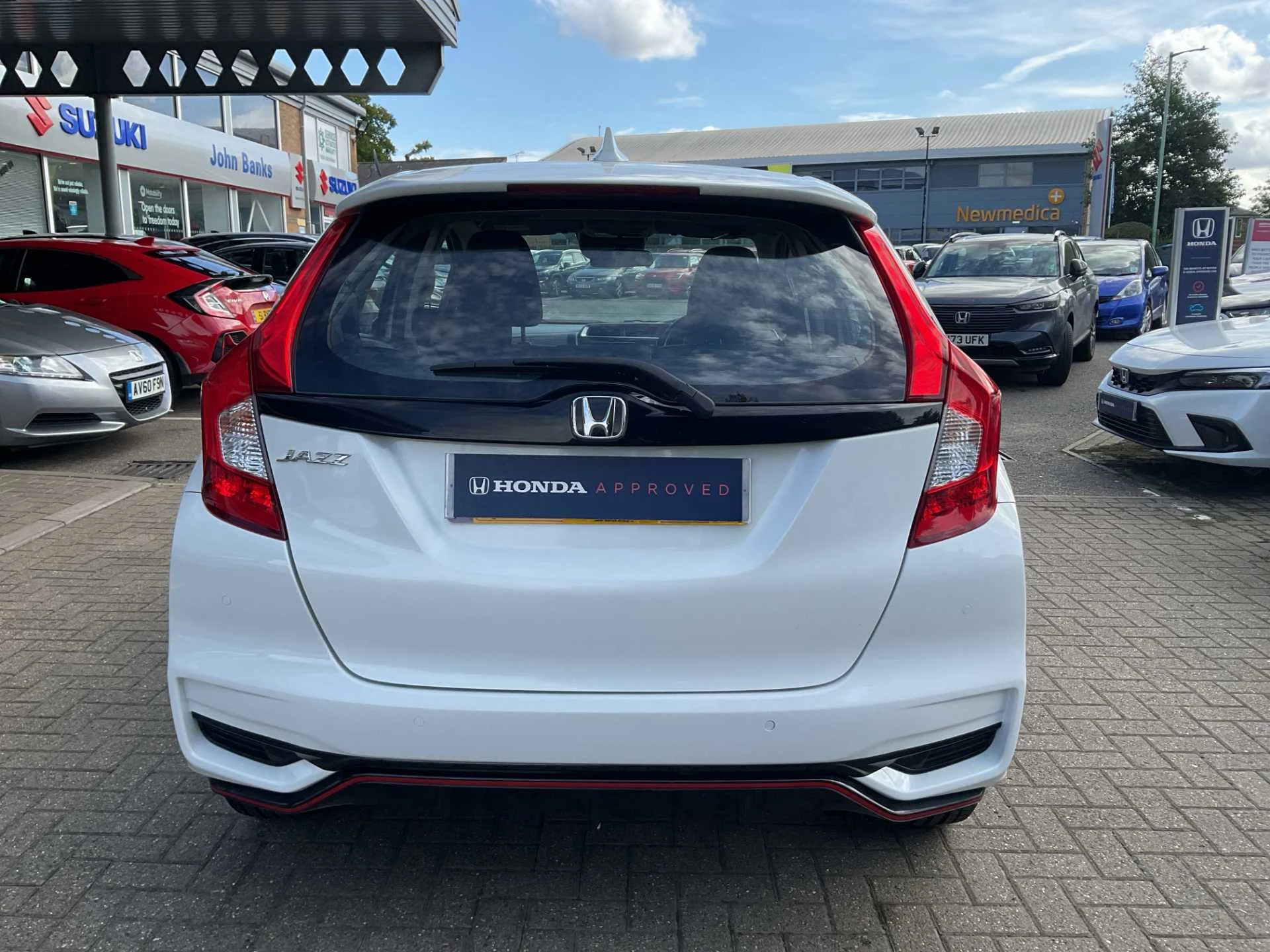 Vehicle image 7