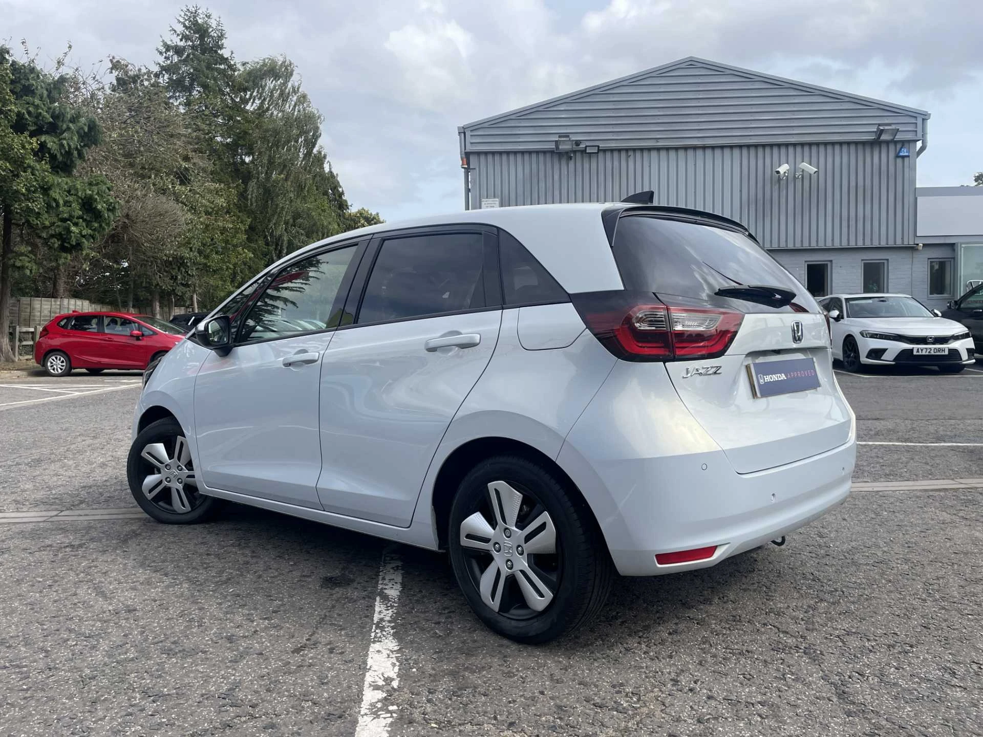 Vehicle image 3