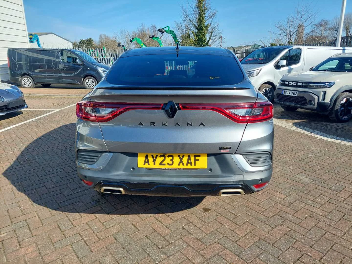 Vehicle image 4