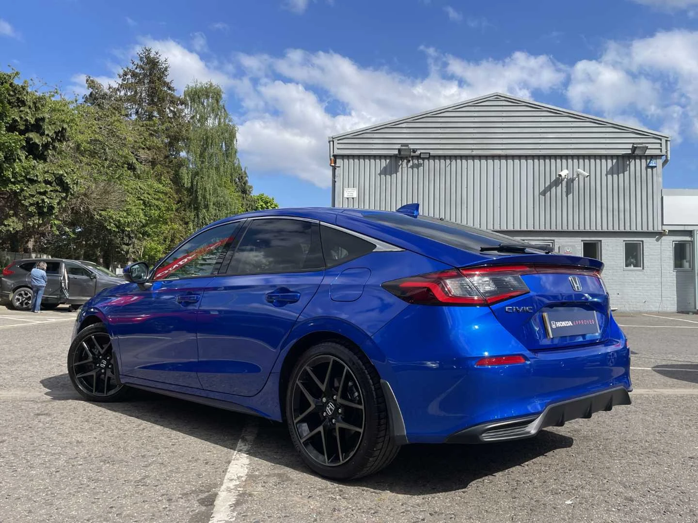 Vehicle image 3