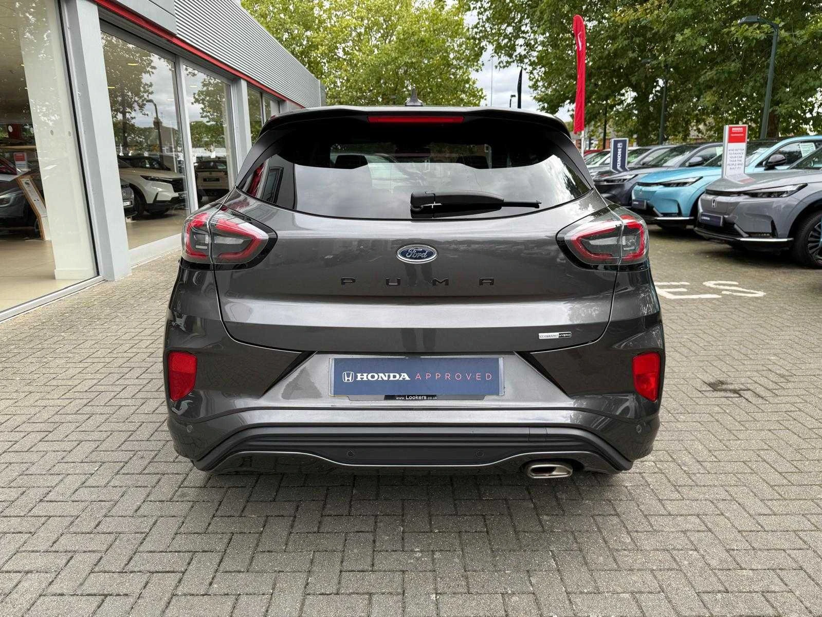 Vehicle image 7