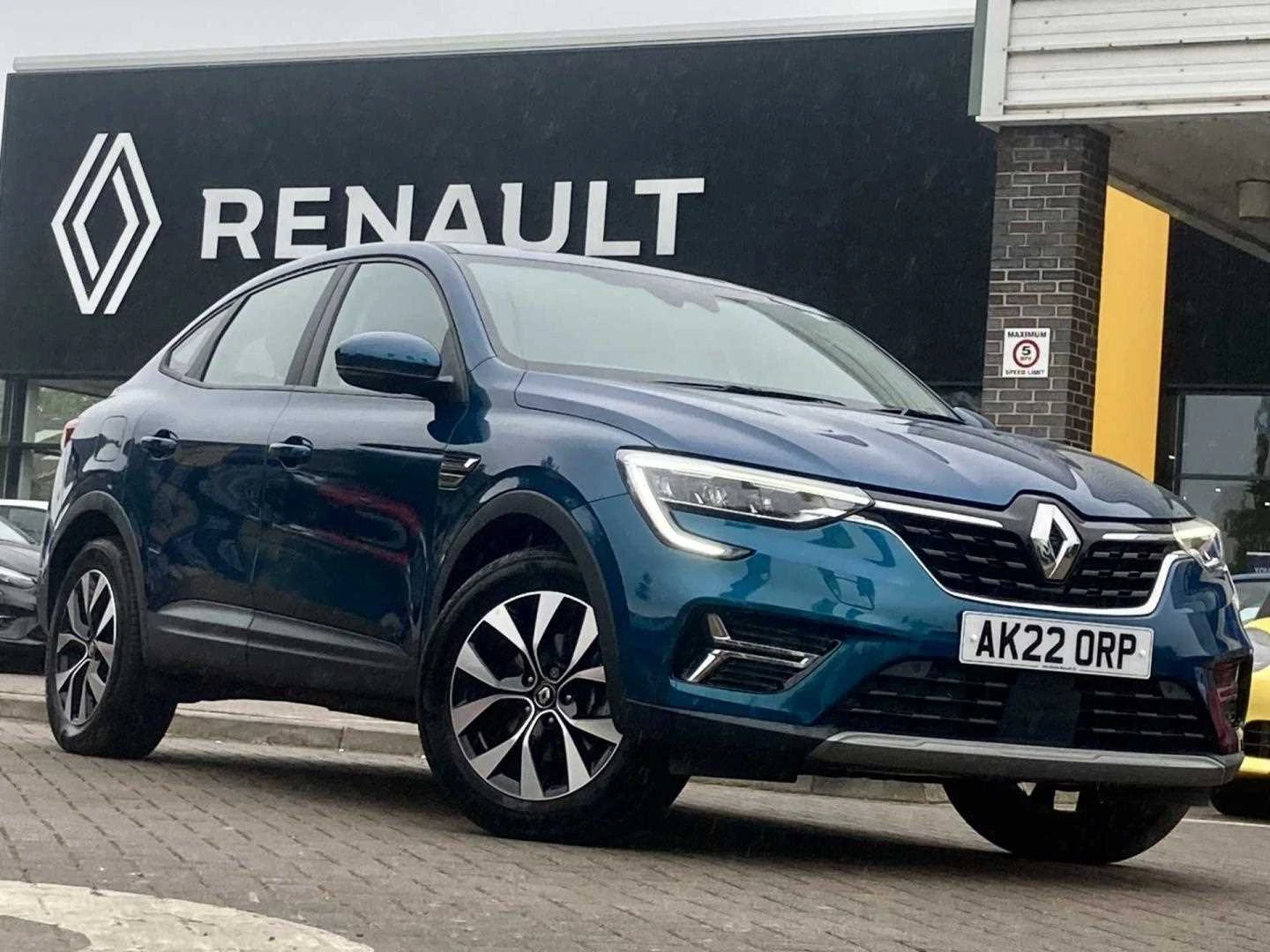 Vehicle image 3