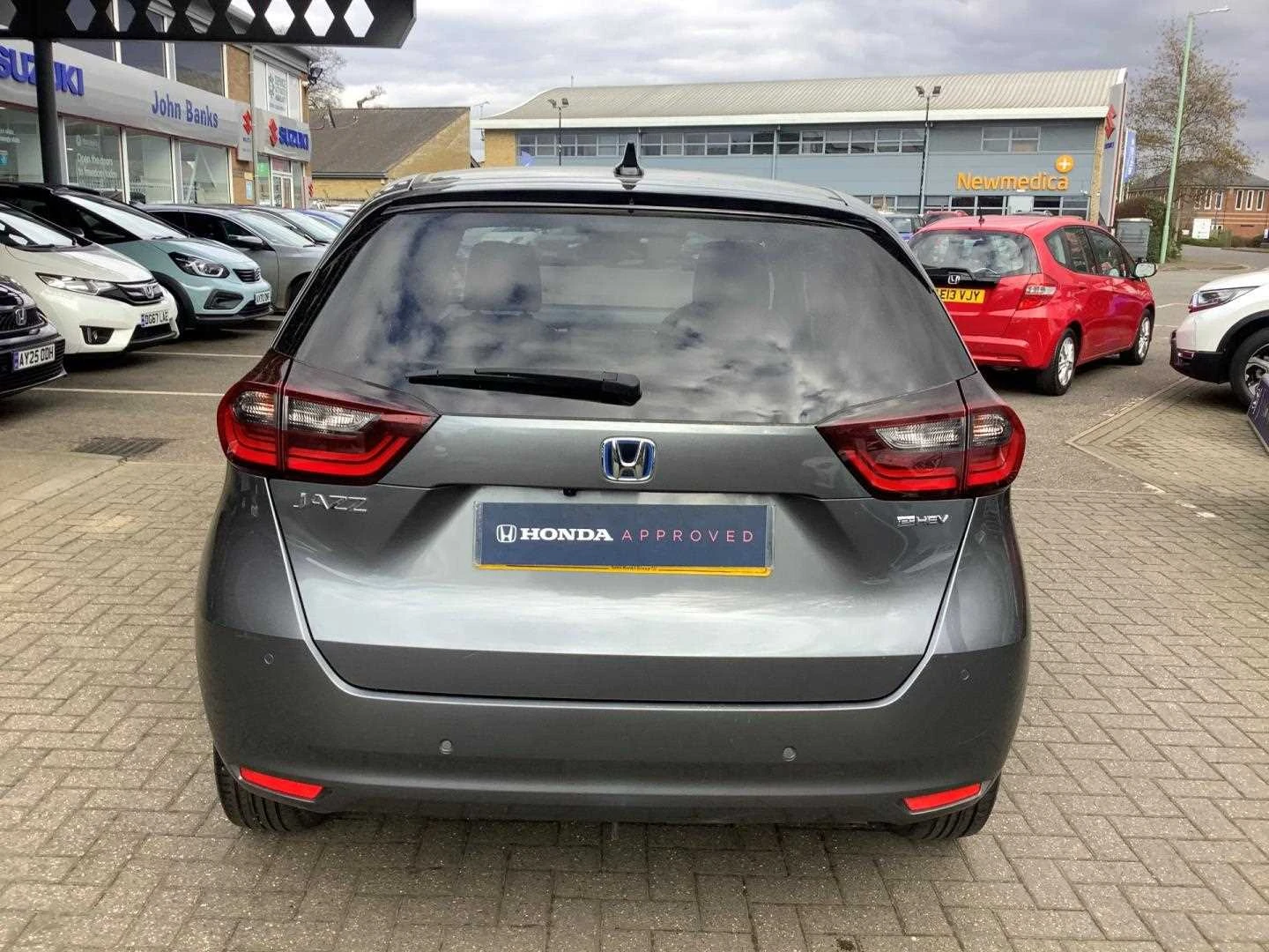 Vehicle image 7