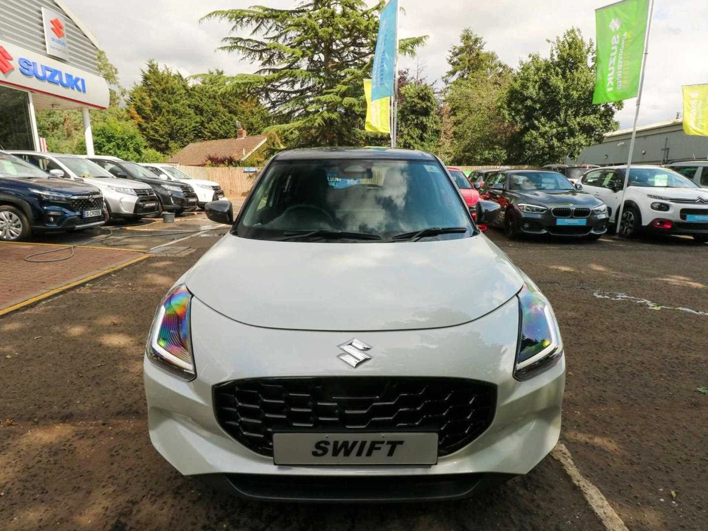 Vehicle image 6