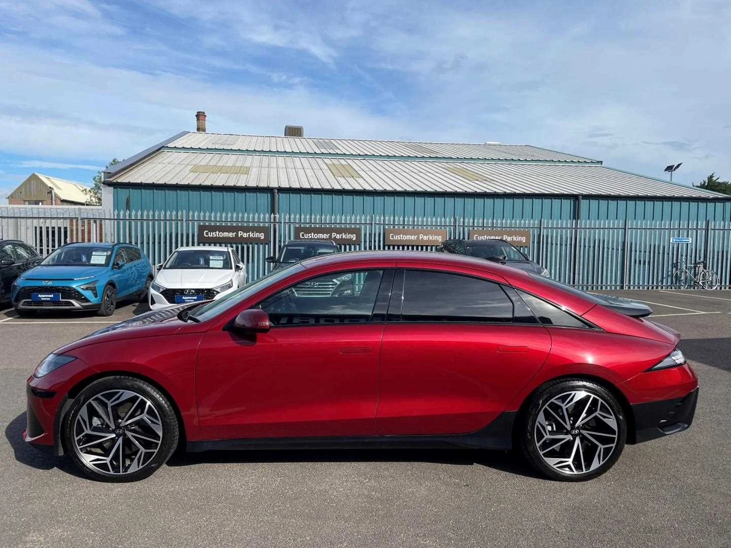 Vehicle image 5
