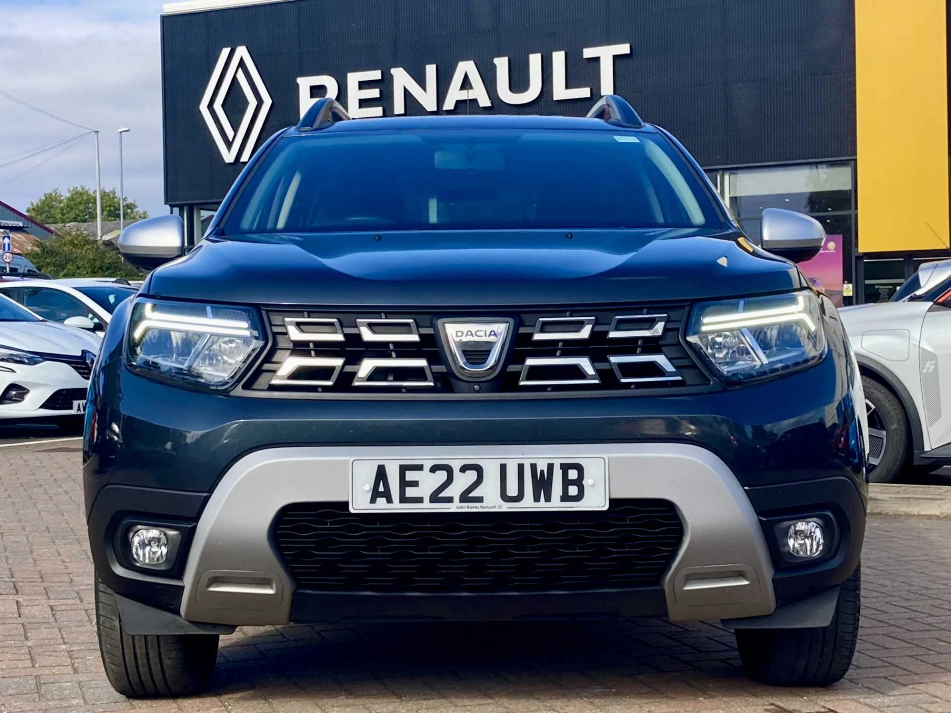 Vehicle image 5