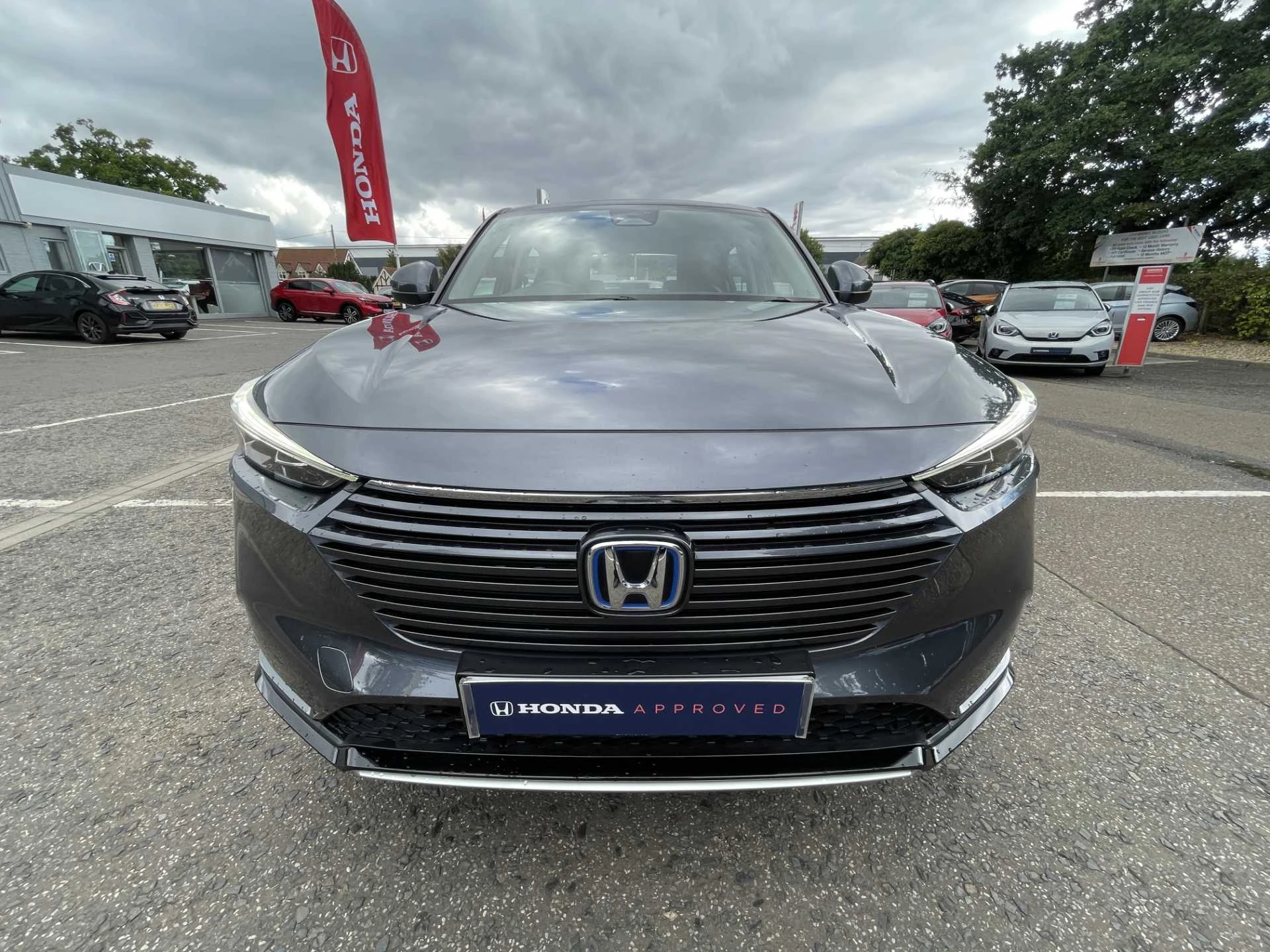 Vehicle image 6