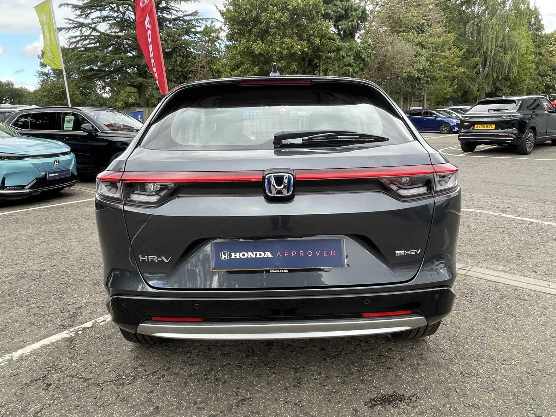 Vehicle image 7