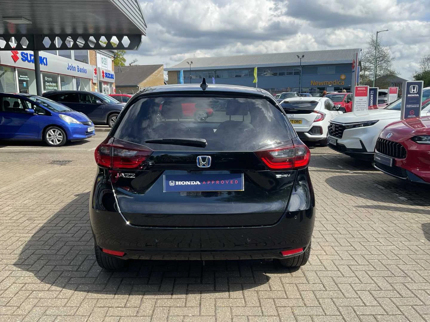 Vehicle image 7