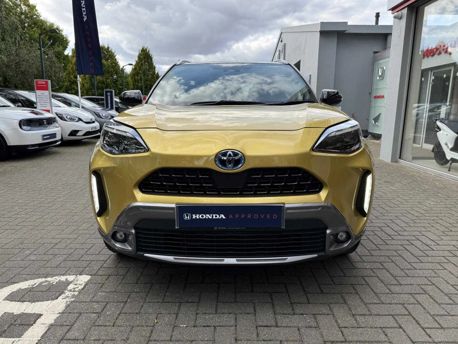 Vehicle image 6