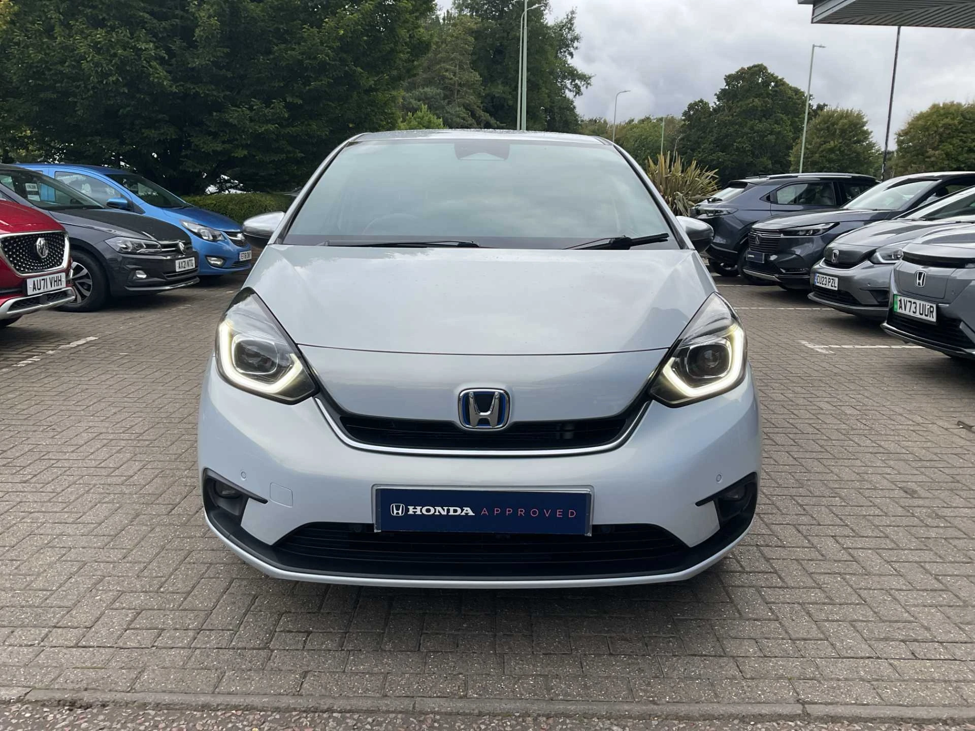 Vehicle image 6
