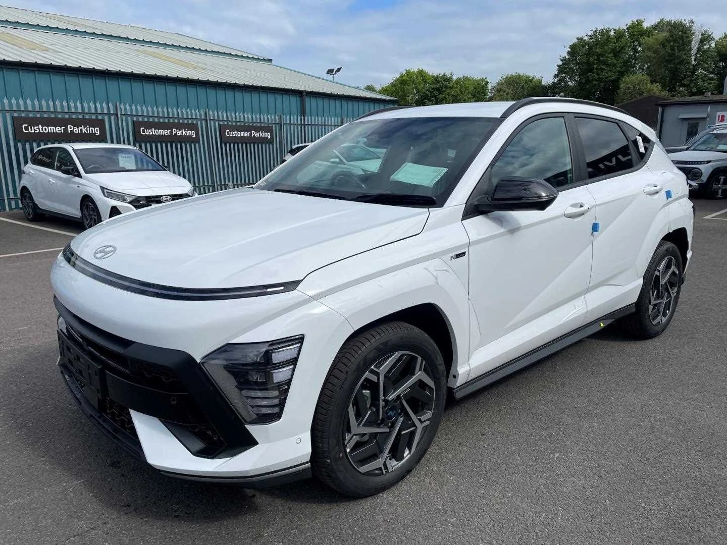 Vehicle image 3