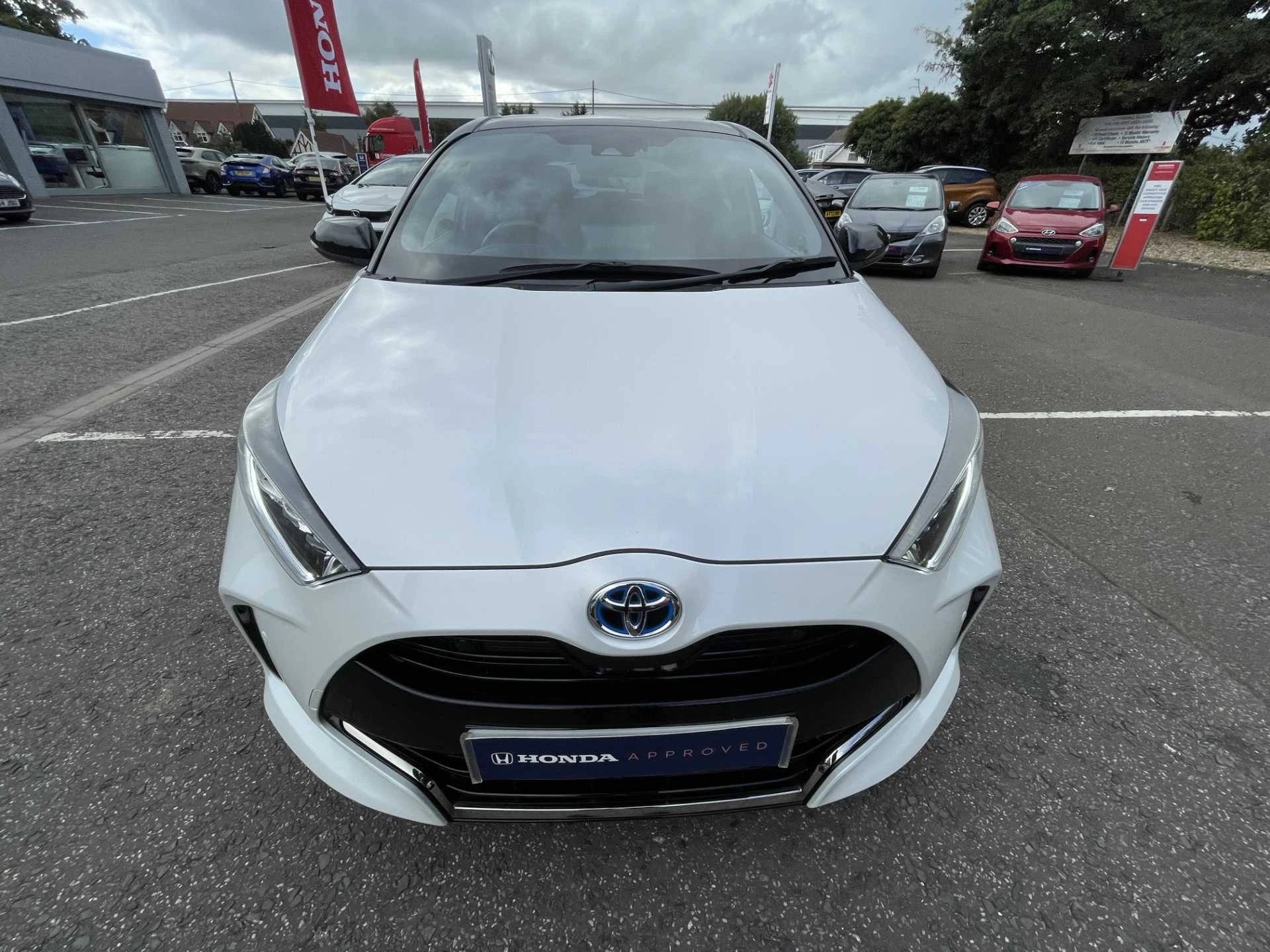 Vehicle image 6