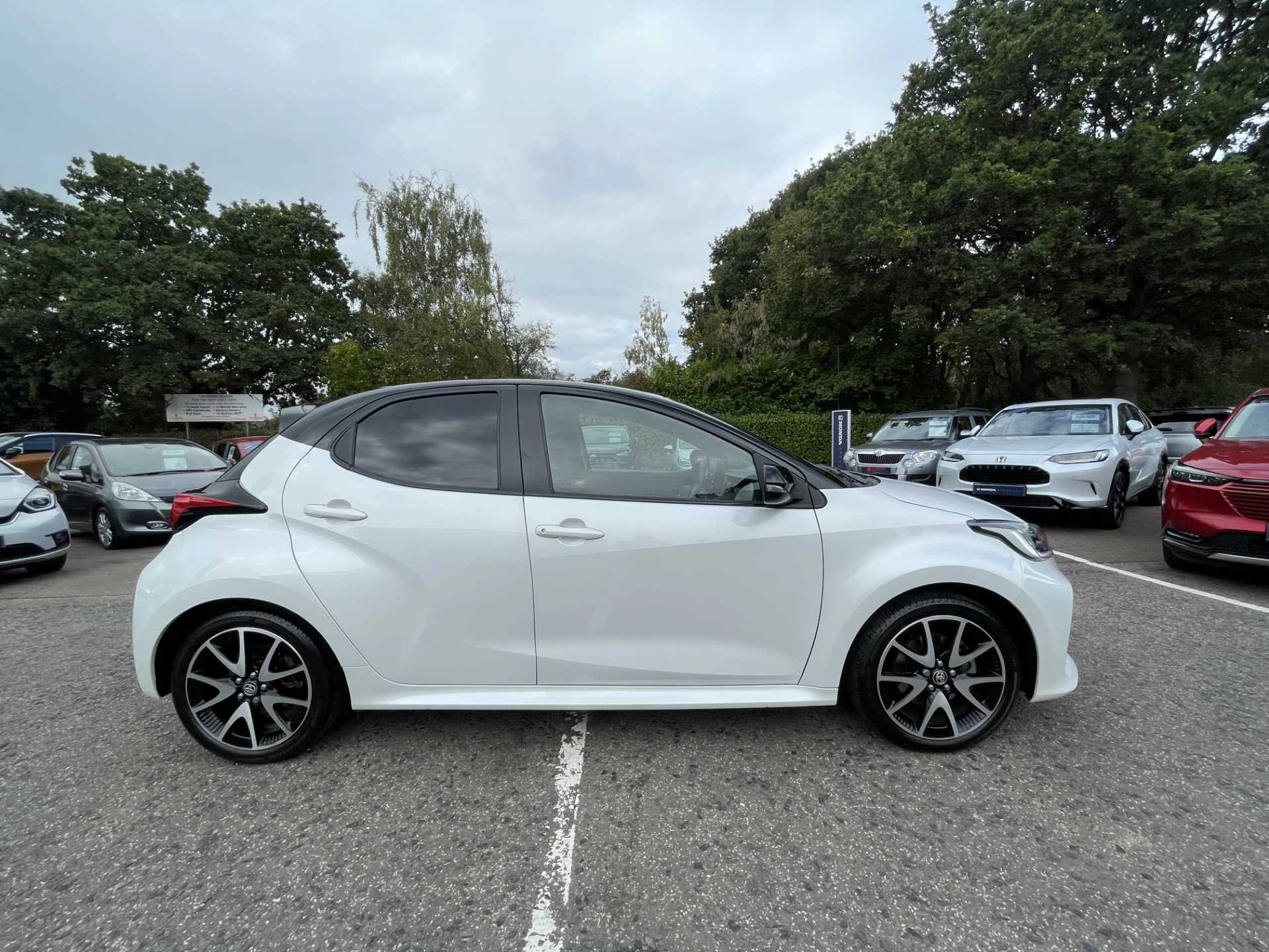 Vehicle image 5