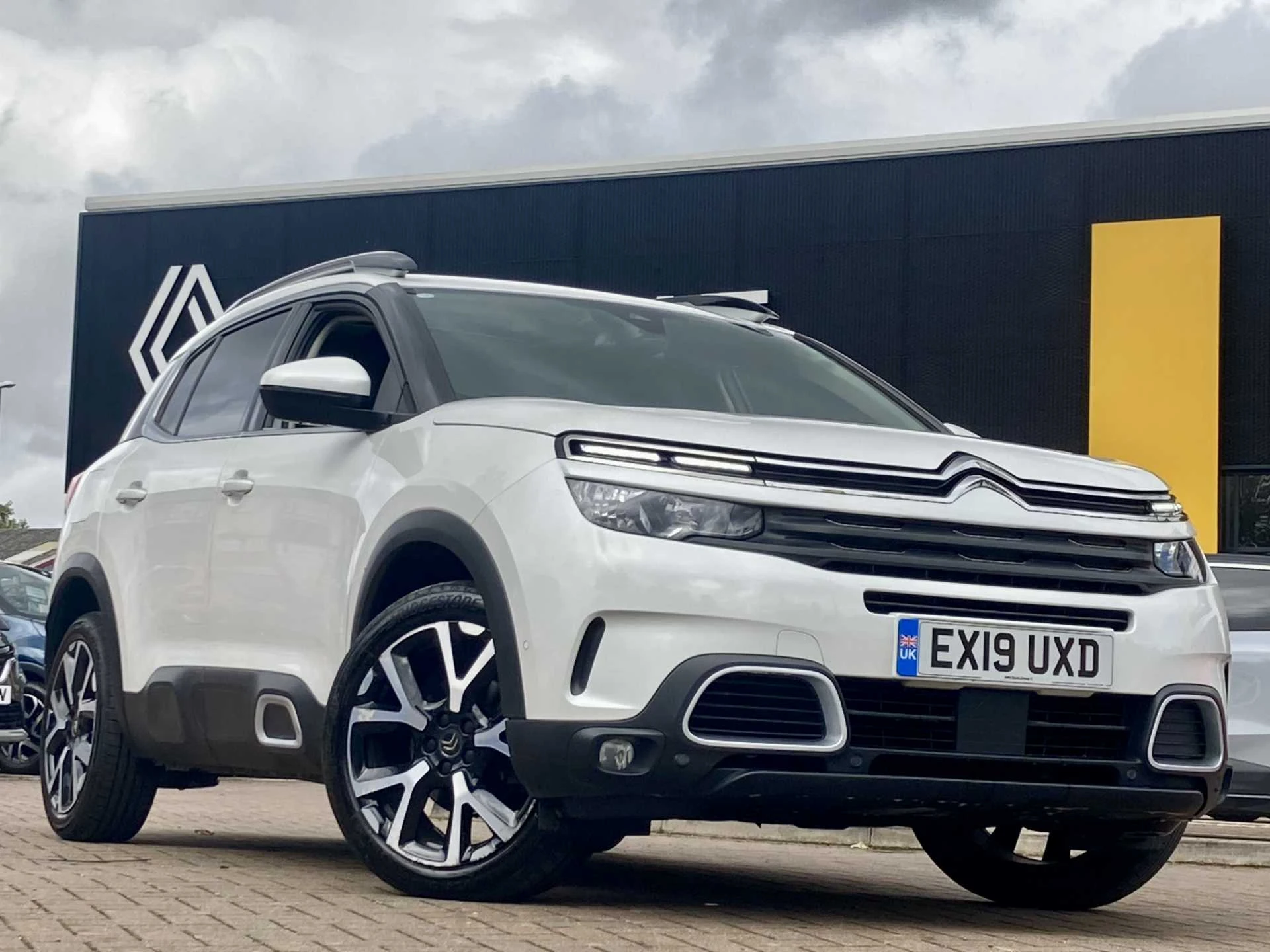 Vehicle image 3
