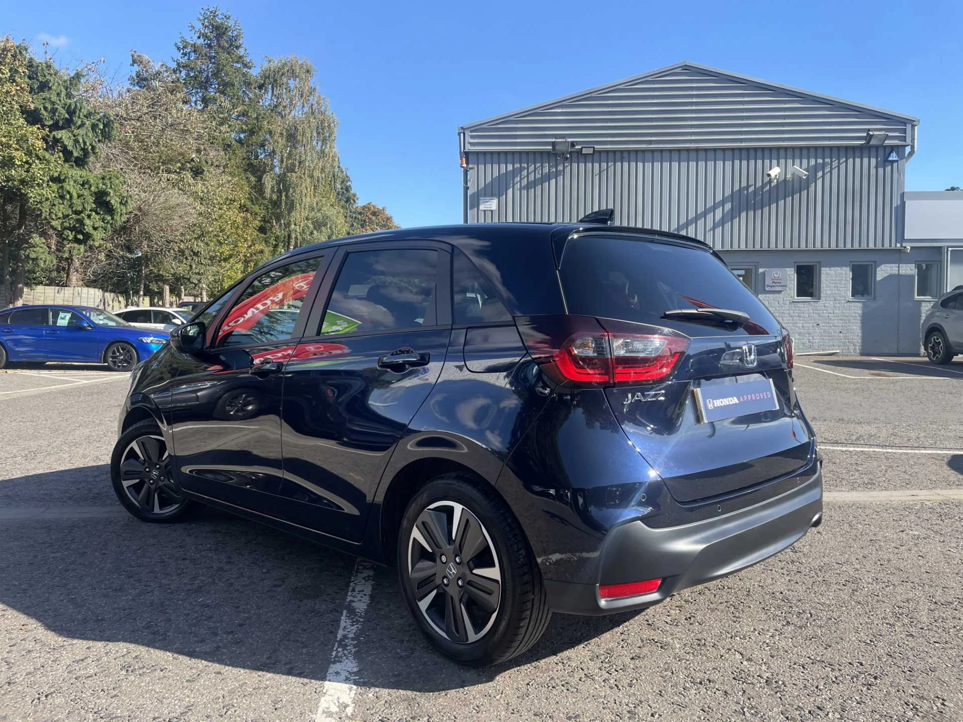 Vehicle image 3