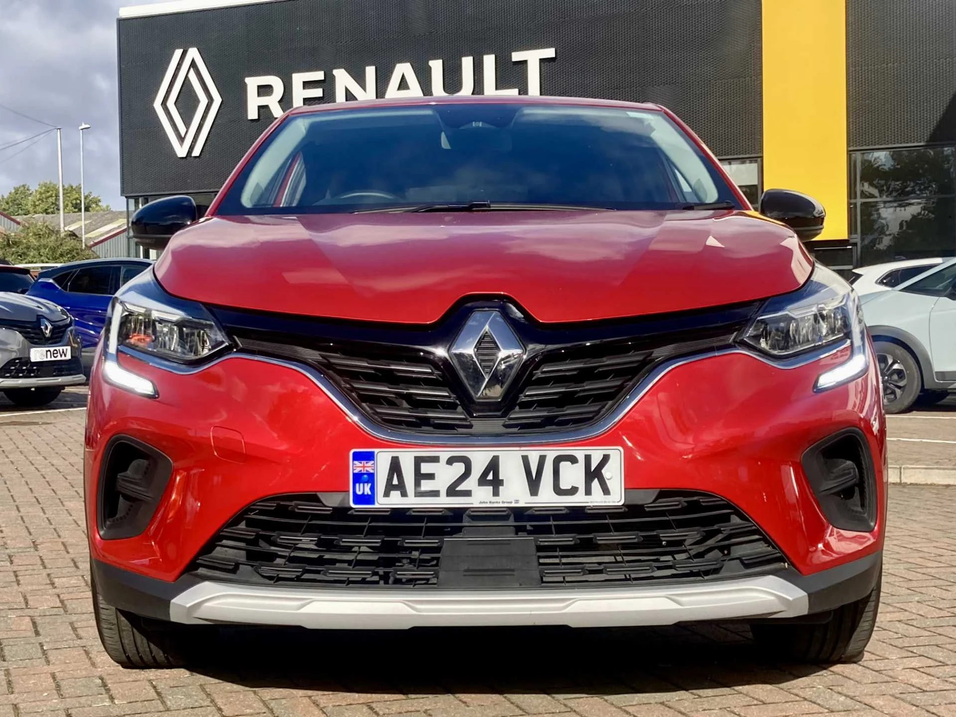 Vehicle image 5