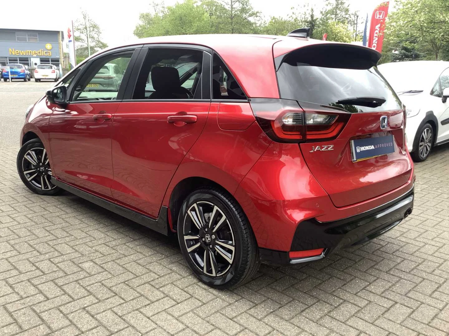 Vehicle image 5
