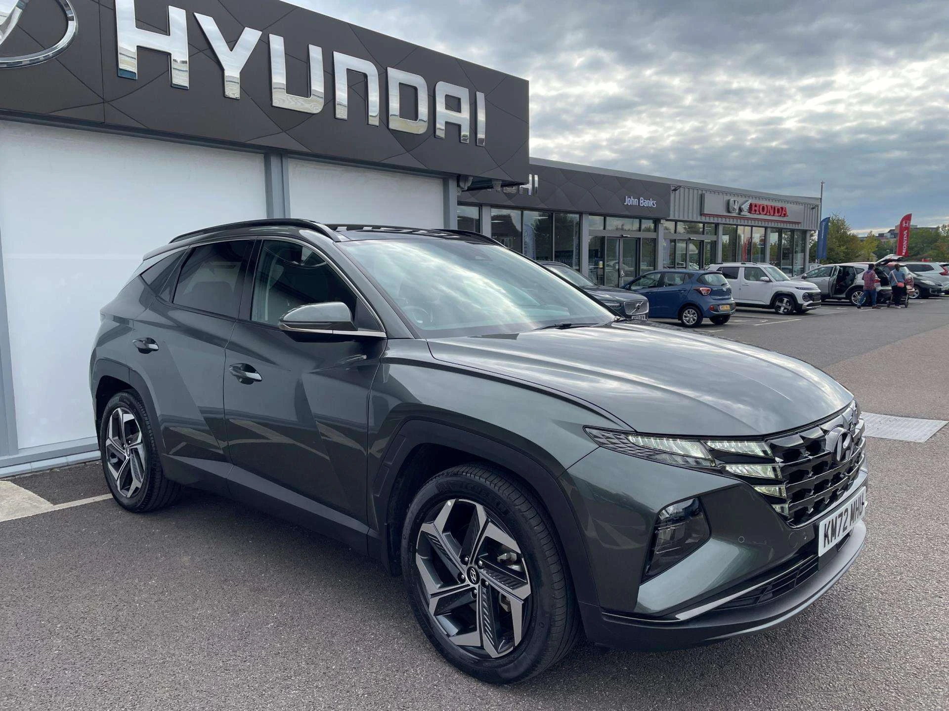 Vehicle image 5