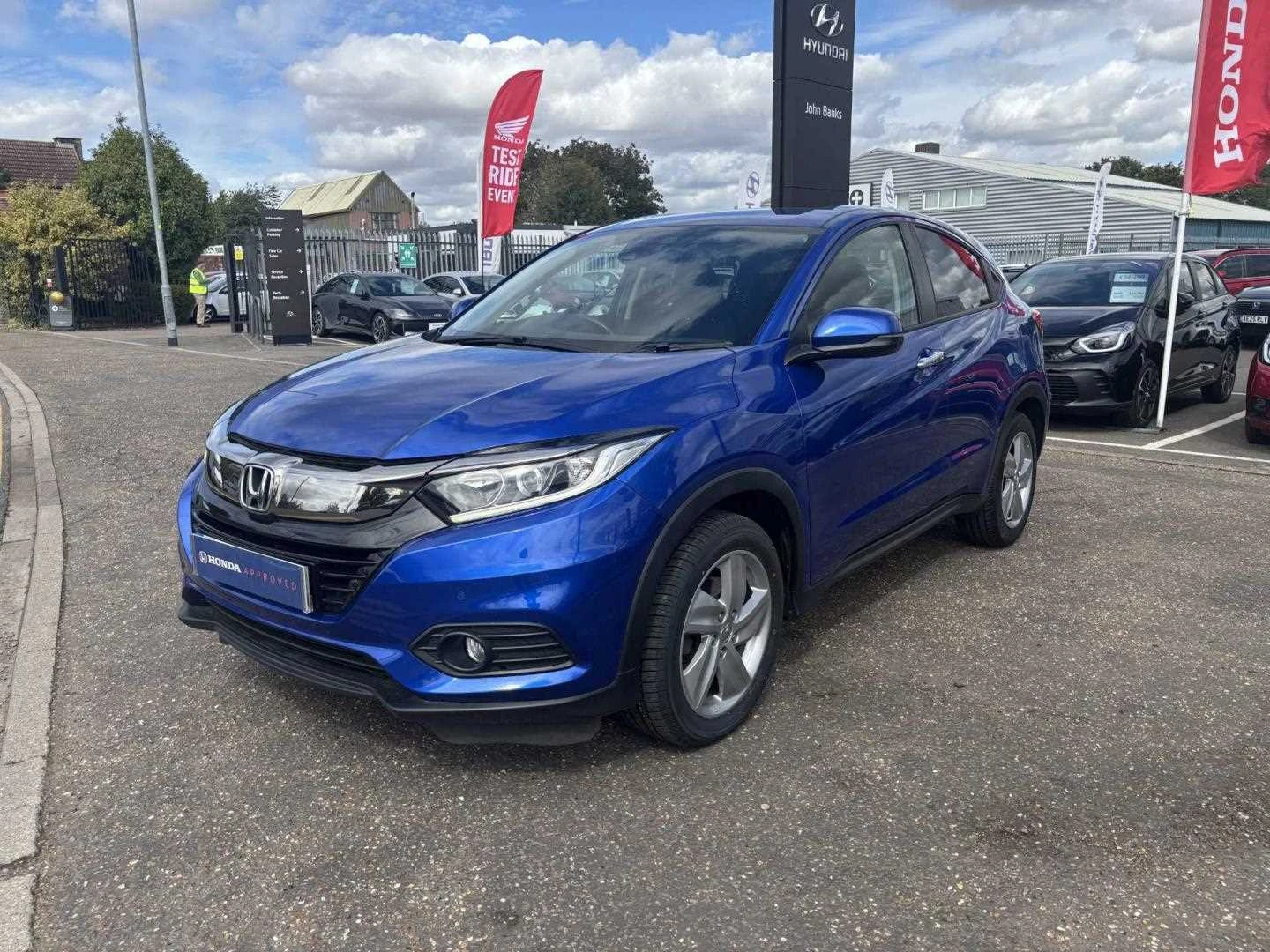 Vehicle image 6