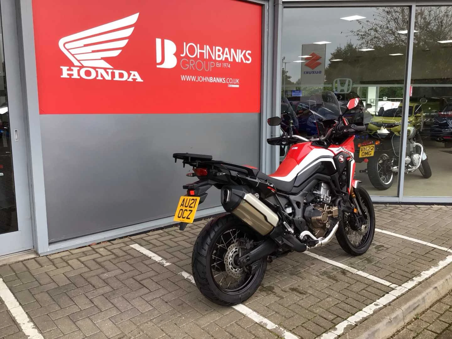 Vehicle image 7
