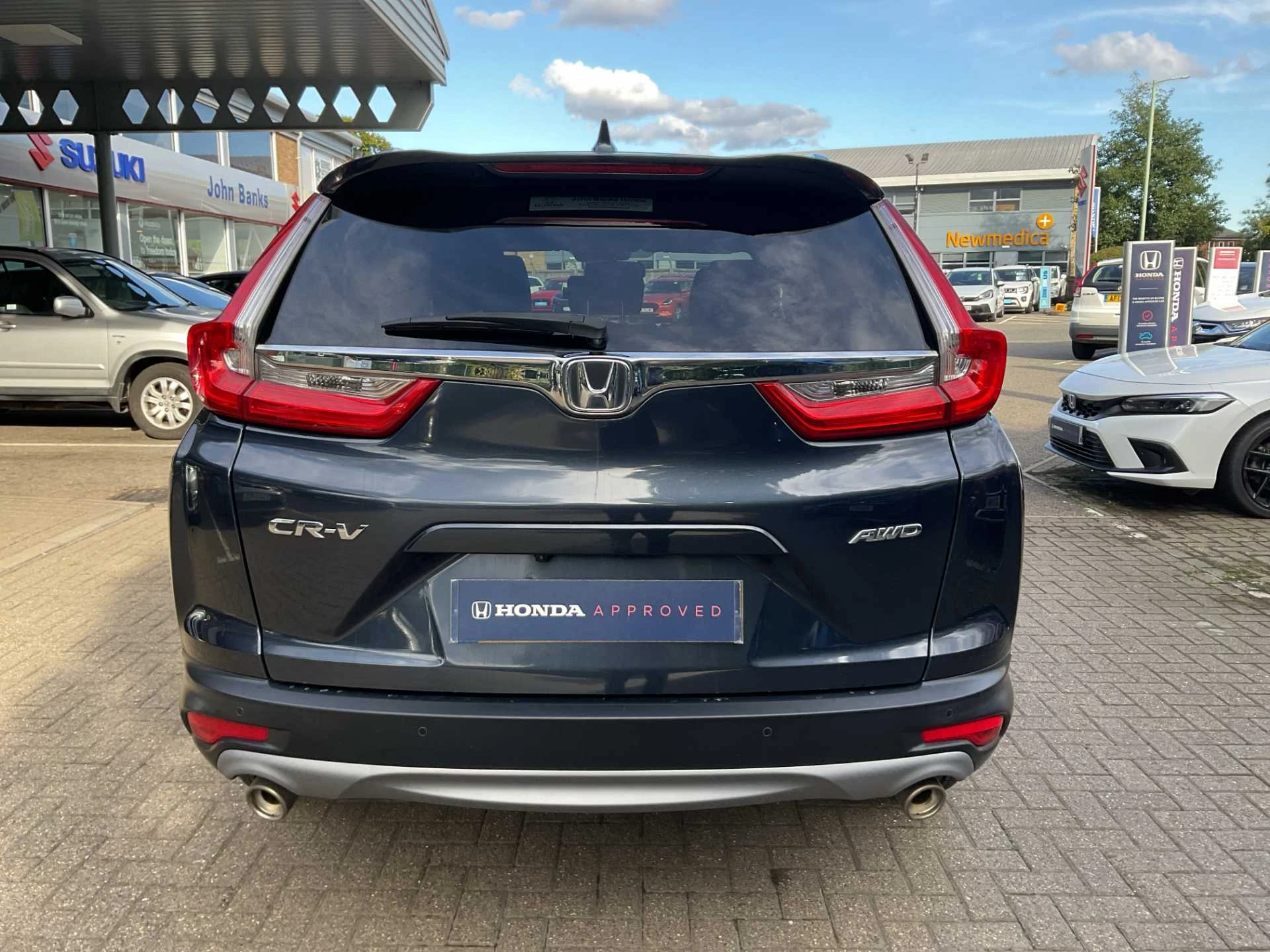 Vehicle image 7