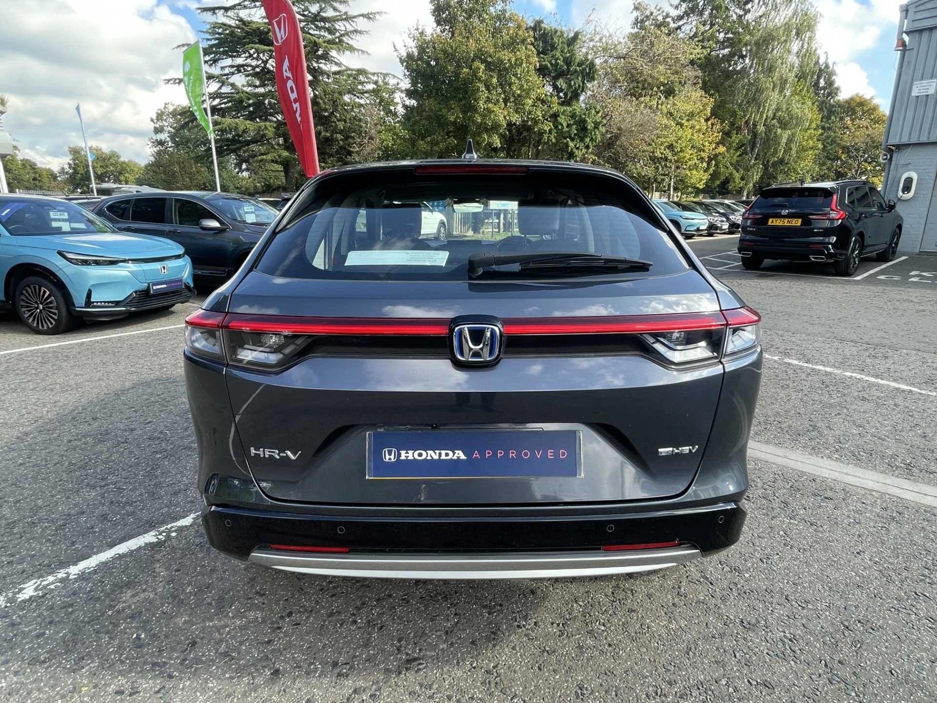 Vehicle image 7