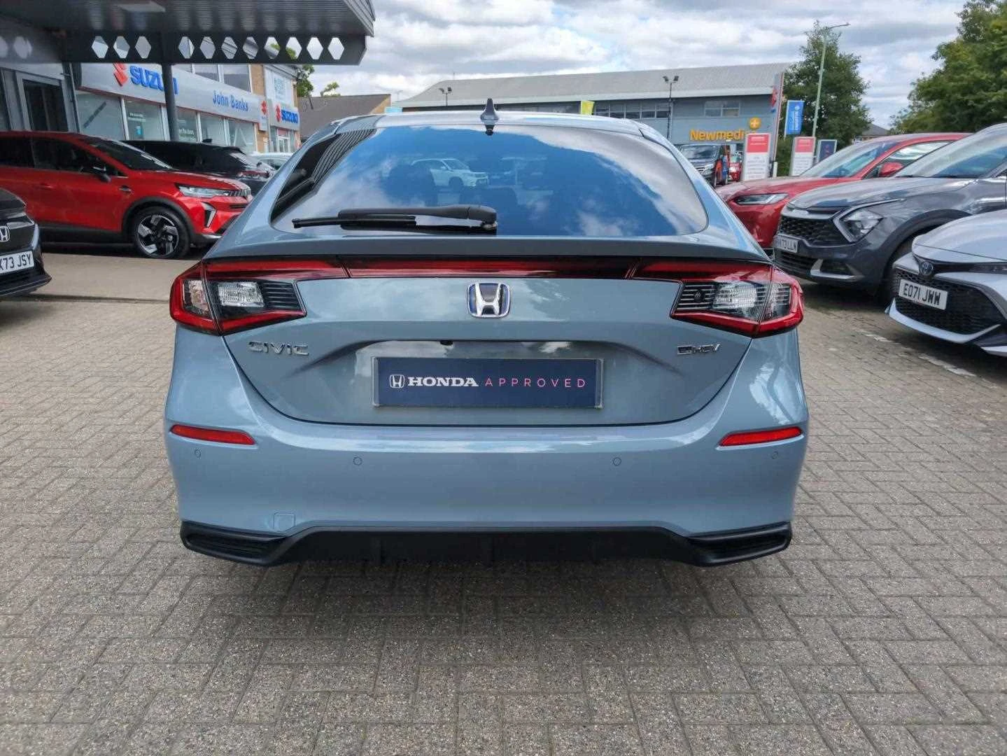 Vehicle image 7