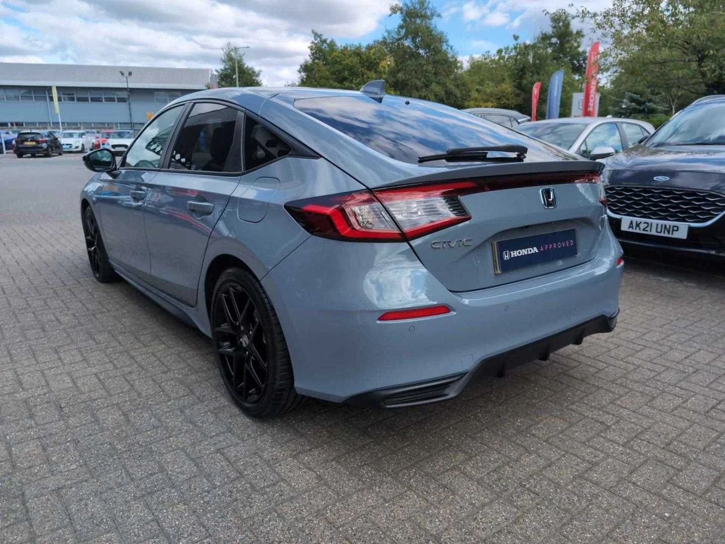 Vehicle image 3
