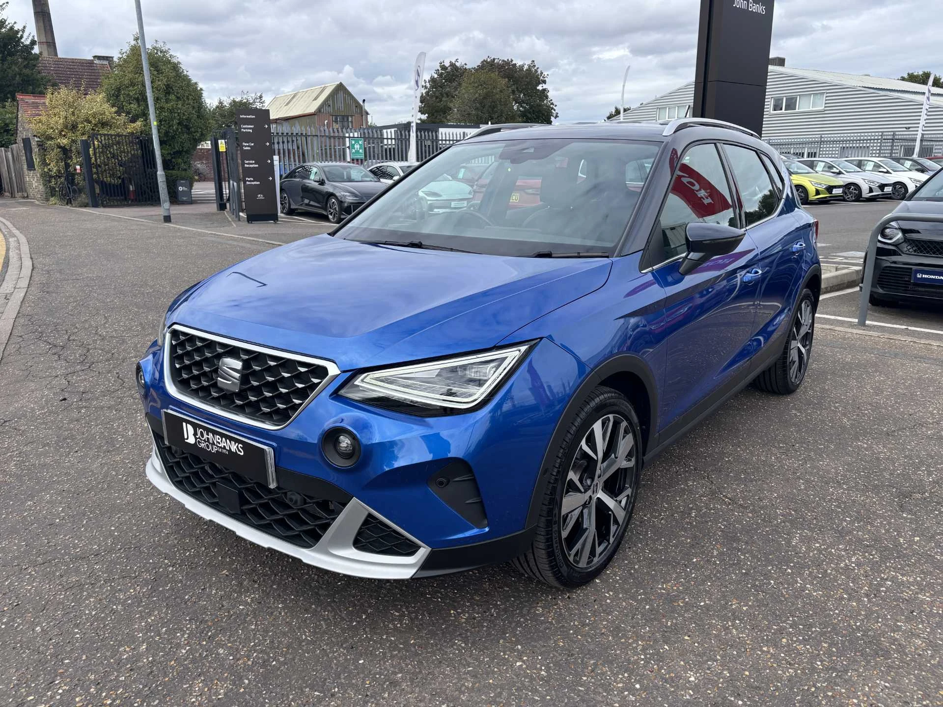 Vehicle image 7