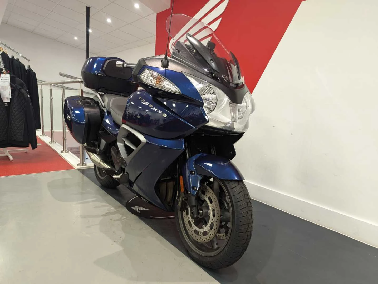 Vehicle image 2