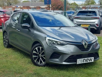 Renault Clio Listing Image