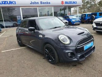 MINI Cooper Listing Image