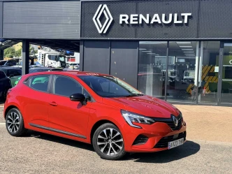 Renault Clio Listing Image