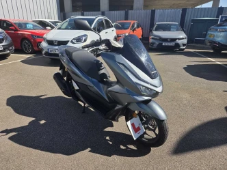 Honda PCX125 Listing Image