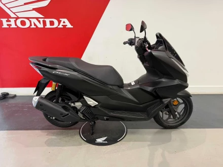 Honda PCX125 Listing Image