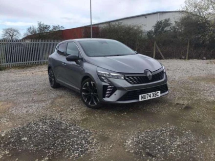 Renault Clio Listing Image