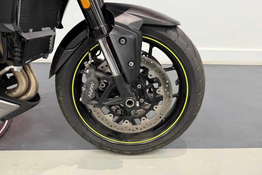 Vehicle Image - 3