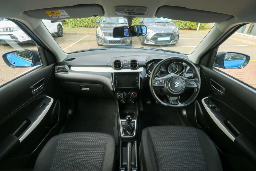 Vehicle Image - 3