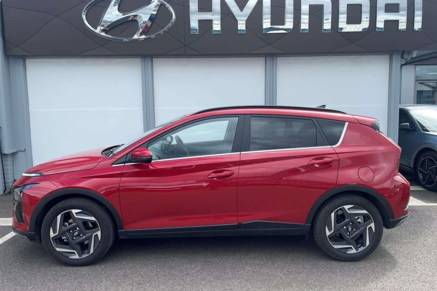 Vehicle Image - 2